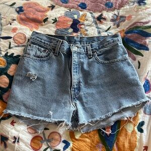 VINTAGE LEVI SHORT